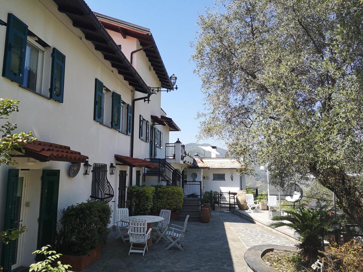 Vila La Vivagna - Casa Vista Mare Tra Gli Ulivi Leivi Exteriér fotografie